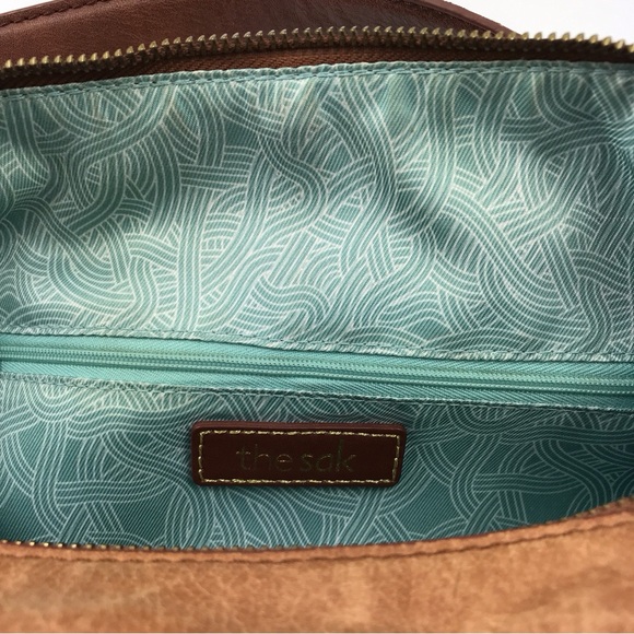 THE SAK Tan/Brown Distressed Leather Boho Hobo Shoulder Bag with Feathers Charm - Picture 11 of 12